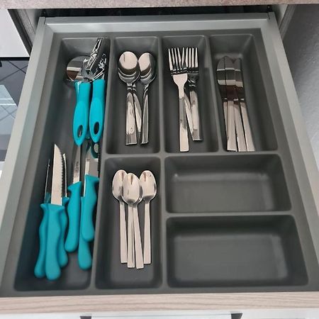 Flex Aparts - 2-Raum Wohnung In Zwickau Mit Balkon Bagian luar foto