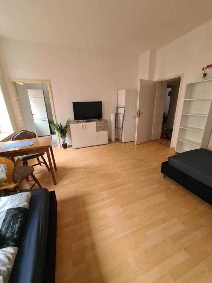 Flex Aparts - 2-Raum Wohnung In Zwickau Mit Balkon Bagian luar foto