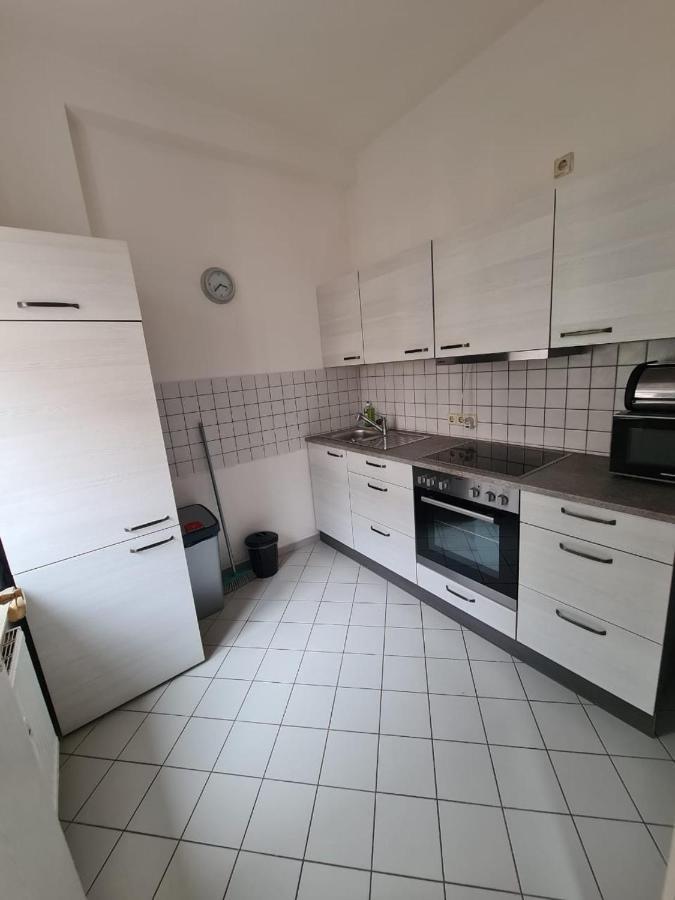 Flex Aparts - 2-Raum Wohnung In Zwickau Mit Balkon Bagian luar foto
