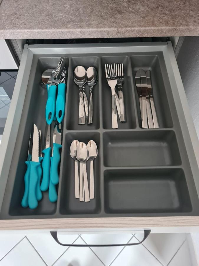 Flex Aparts - 2-Raum Wohnung In Zwickau Mit Balkon Bagian luar foto