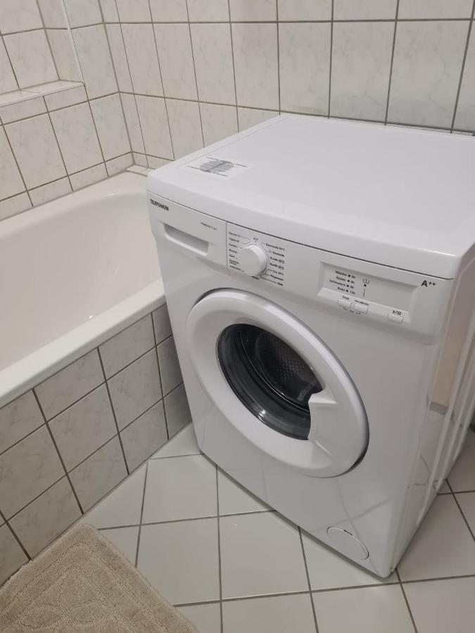 Flex Aparts - 2-Raum Wohnung In Zwickau Mit Balkon Bagian luar foto